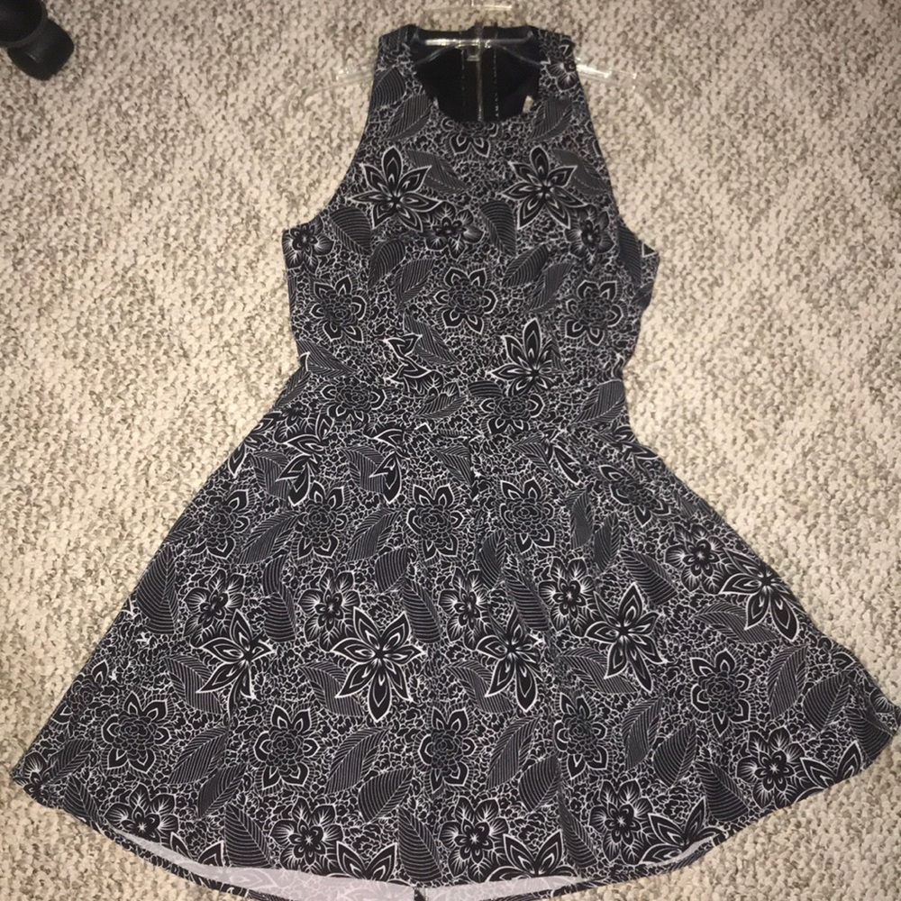 PAPAYA- black flower dress